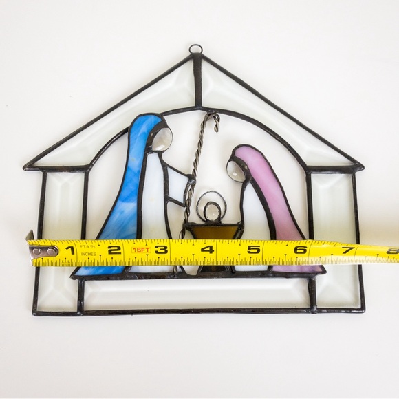 Christmas Nativity Stained Glass - Picture 5 of 8